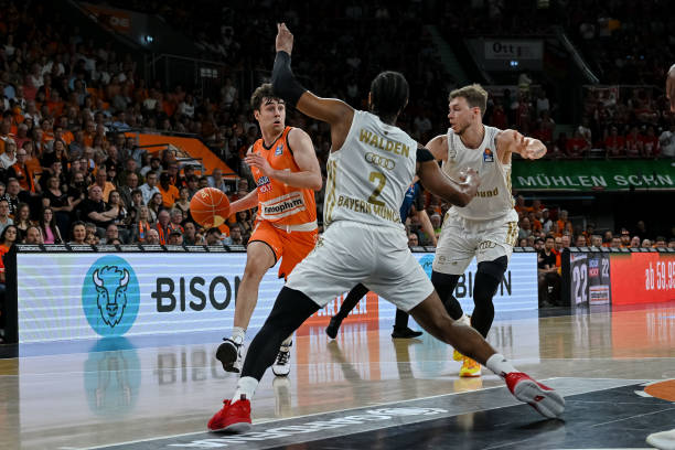 么比哈登多 么比哈登多