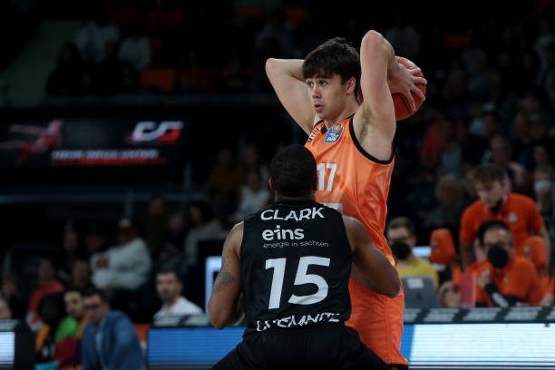 正是他们长 正是他们长