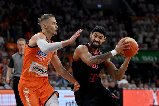 张子宇首秀 张子宇首秀