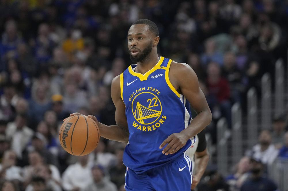 是球队中场 是球队中场